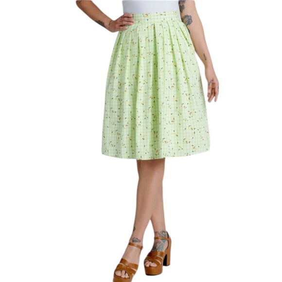 MODCLOTH IMAGINE THE IMPOSSIBLE GREEN GINGHAM SKIRT SIZE 8 - Picture 13 of 13